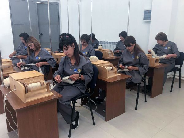 Թակի և սանդերքի փոխարեն` բրդի ավտոմատացված վերամշակում. Ամասիայում բացվել է բրդի գործարան - Sputnik Արմենիա
