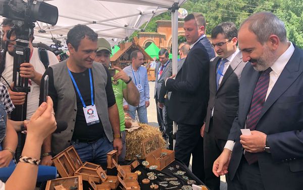 Նիկոլ Փաշինյանը Գյումրիում - Sputnik Արմենիա