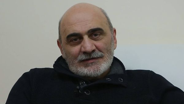 Знаменитый актер Микаэл Погосян выбрал поэзию Туманяна для Sputnik - Sputnik Армения