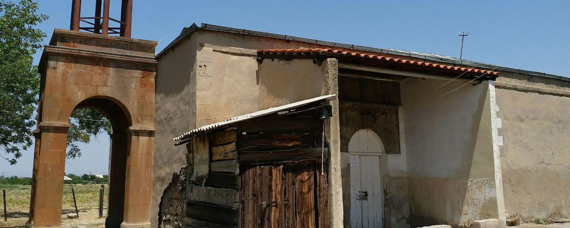 Ассирийская церковь Мат Мариам (Пресвятой Богоматери) в селе Димитров, Армения. - Sputnik Армения, 1920, 22.09.2021