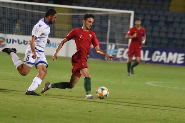 ЧЕ U19 в Ереване: сборная Армении проиграла португальцам со счетом 0:4 ЧЕ U19 в Ереване: сборная Армении проиграла португальцам со счетом 0:4 - Sputnik Армения