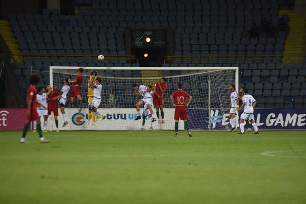 ЧЕ U19 в Ереване: сборная Армении проиграла португальцам со счетом 0:4 ЧЕ U19 в Ереване: сборная Армении проиграла португальцам со счетом 0:4 - Sputnik Армения