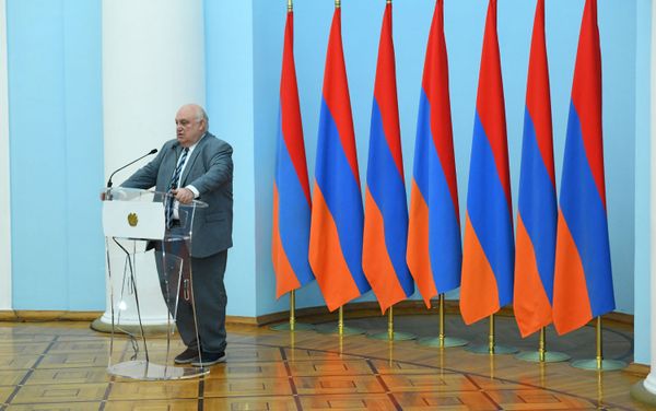 Պատմաբան Արամ Սիմոնյանը Պատմաբան Արամ Սիմոնյանը - Sputnik Արմենիա