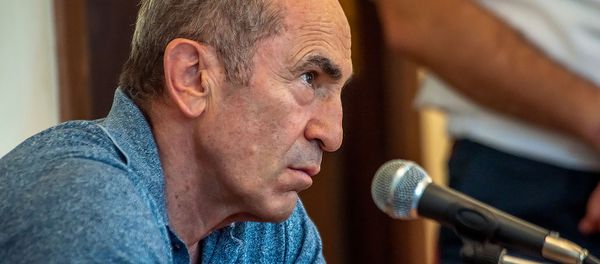 Роберт Кочарян на заседании суда по вопросу частичного снятия ареста с его имущества (24 июля 2019). Еревaн Роберт Кочарян на заседании суда по вопросу частичного снятия ареста с его имущества (24 июля 2019). Еревaн - Sputnik Армения