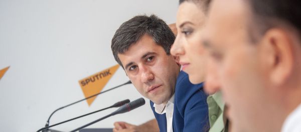Пресс-конференция соучредителей общественной организации Правовой путь в мультимедийном пресс-центре Sputnik (26 июля 2019). Еревaн - Sputnik Армения