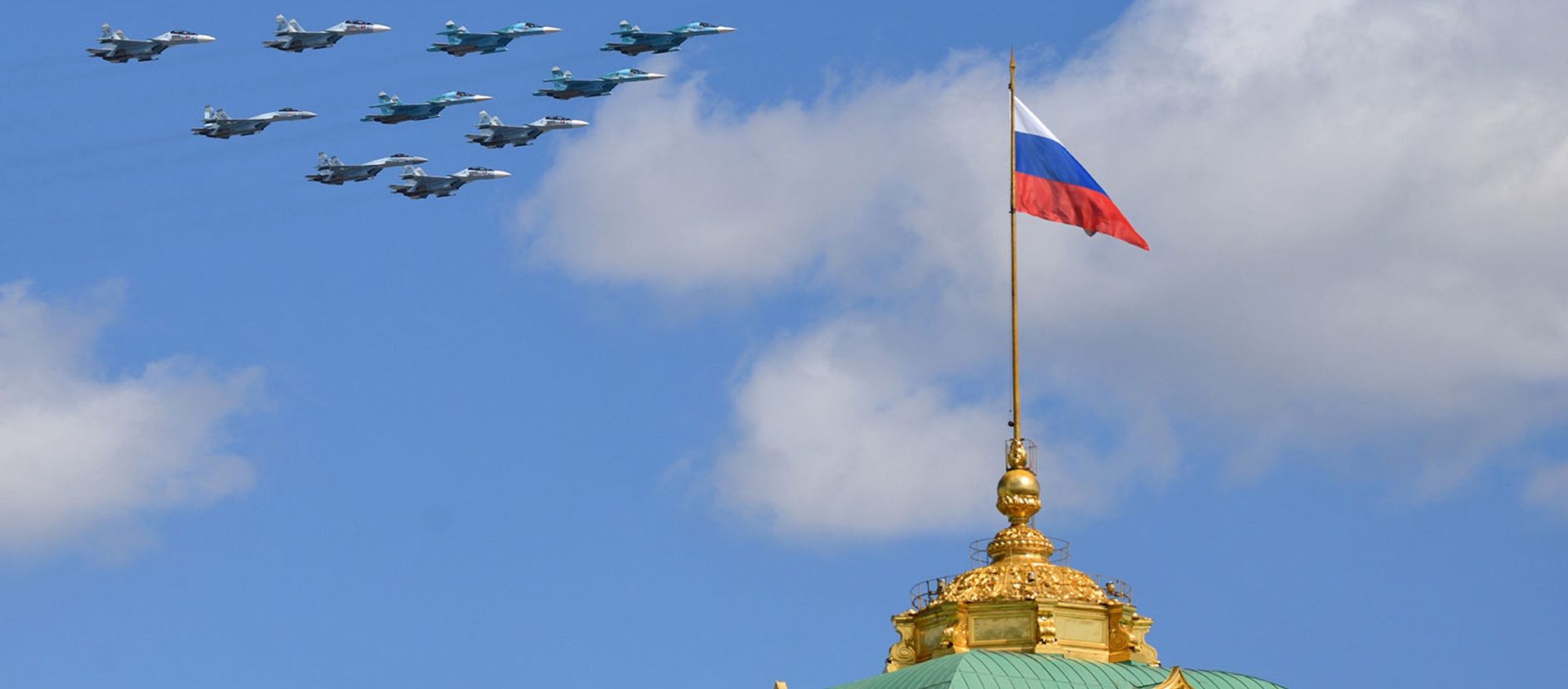 Истребители авиахолдинга Сухой на репетиции воздушной части Парада Победы (4 мая 2019). Москвa - Sputnik Армения, 1920, 29.07.2019