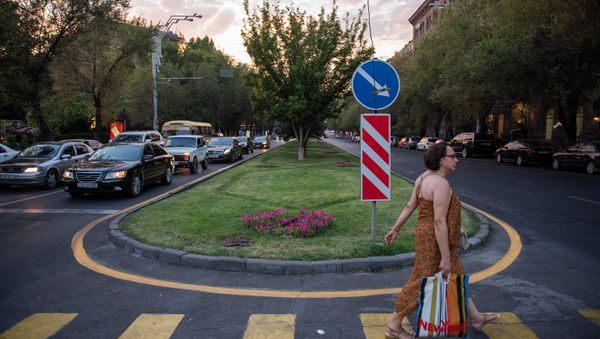 Пешеходный переход на проспекте Саят-Новы - Sputnik Արմենիա