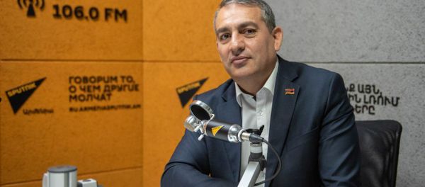 Մութ անկյուն - Արմեն Խաչատրյան Մութ անկյուն - Արմեն Խաչատրյան - Sputnik Արմենիա