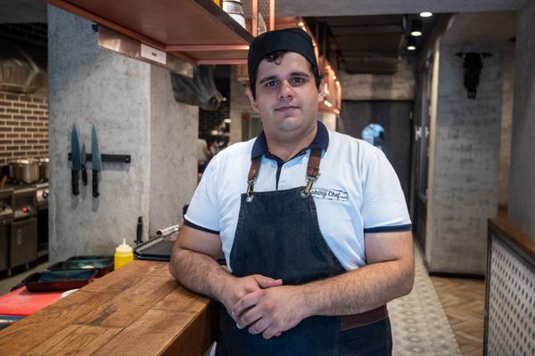 Вкусная Армения: стейк по-армянски побил американский, гости из США были в шоке Вкусная Армения: стейк по-армянски побил американский, гости из США были в шоке - Sputnik Армения