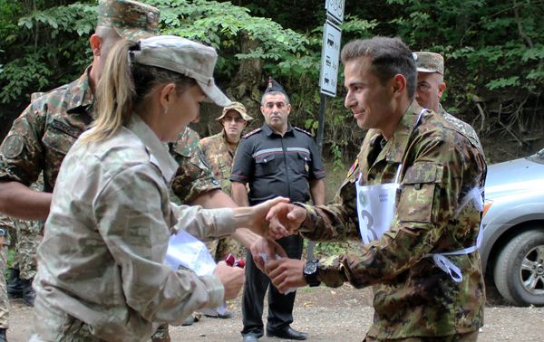 Участники первого этапа Профессионал по военно-спортивному ориентированию международного конкурса Воин Мира (4 августа 2019). Дилижан - Sputnik Армения