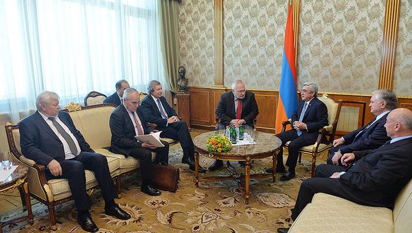 Встреча президента Армении Сержа Саргсяна с сопредседателями МГ ОБСЕ Игорем Поповым, Джеймсом Уорликом и Пьером Андрийо - Sputnik Армения