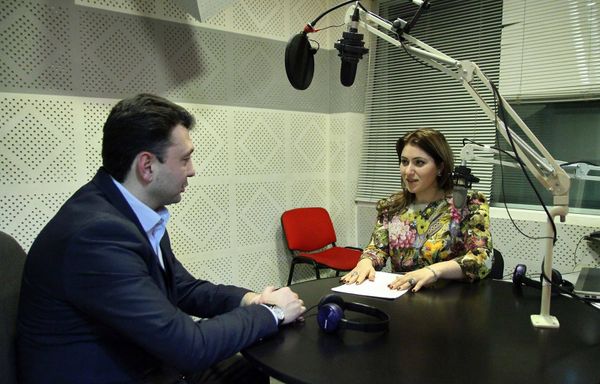 Эдуард Шармазанов в гостях у Радио Sputnik Армения - Sputnik Армения