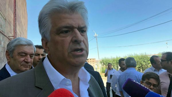 Вардан Сирмакеш ответил на вопросы журналистов на открытии хлопкопрядильной фабрики (10 августа 2019). Маралик - Sputnik Армения