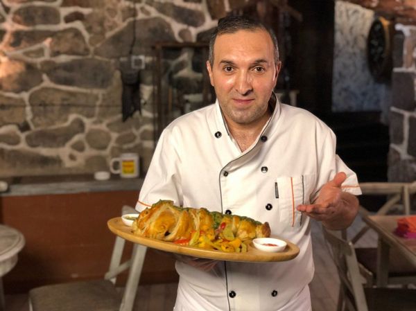 Вкусная Армения: от этой съедобной бомбы по-армянски у иностранцев текут слюнки Вкусная Армения: от этой съедобной бомбы по-армянски у иностранцев текут слюнки - Sputnik Армения