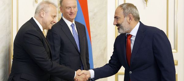Премьер-министр Армении Никол Пашинян встретился с секретарем Совета безопасности России Николаем Патрушевым (13 августа 2019). Еревaн - Sputnik Արմենիա
