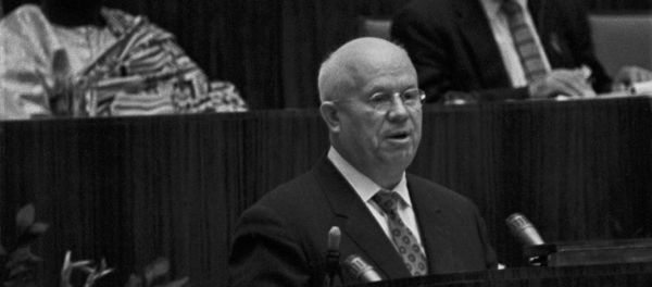 Никита Сергеевич Хрущев во время выступления. - Sputnik Армения