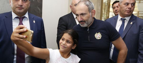 Премьер-министр Армении Никол Пашинян в Джермуке (23.08.2019) - Sputnik Արմենիա