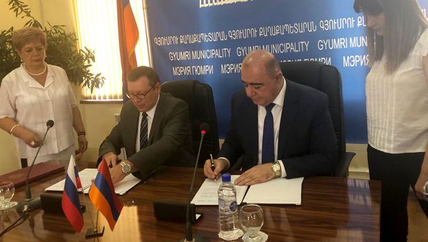 Подписание соглашения об установлении отношений между городами-побратимами Гюмри РА и Новочеркасск РФ(24.08.2019) Гюмри  - Sputnik Արմենիա