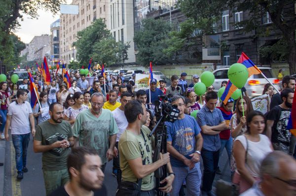 Мы - хозяева нашей страны: в Ереване прошло шествие против эксплуатации Амулсара Мы - хозяева нашей страны: в Ереване прошло шествие против эксплуатации Амулсара - Sputnik Армения