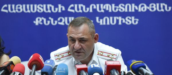 Глава следственной группы по делу Амулсара Юра Иванян на пресс-конференции (26 августа 2019). Еревaн Глава следственной группы по делу Амулсара Юра Иванян на пресс-конференции (26 августа 2019). Еревaн - Sputnik Армения