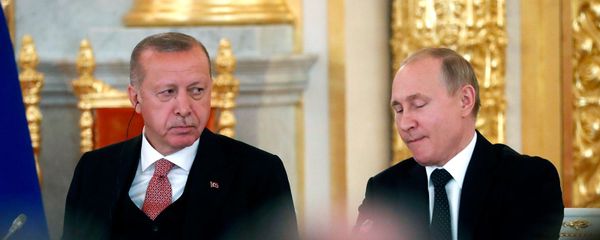 Президенты России и Турции Владимир Путин и Реджеп Тайип Эрдоган во время встречи с бизнесменами (8 апреля 2019). Москвa Президенты России и Турции Владимир Путин и Реджеп Тайип Эрдоган во время встречи с бизнесменами (8 апреля 2019). Москвa - Sputnik Армения