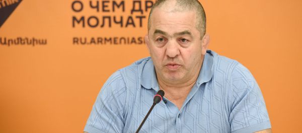 Левон Джулфалакян на пресс-конференции по теме своей отставки (27 августа 2019). Еревaн Левон Джулфалакян на пресс-конференции по теме своей отставки (27 августа 2019). Еревaн - Sputnik Արմենիա