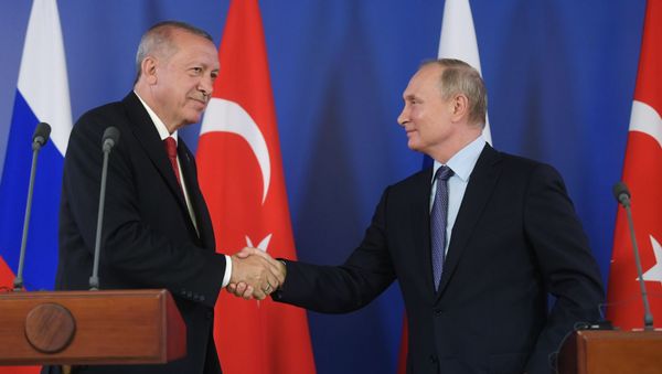 Президент РФ В. Путин и президент Турции Р. Т. Эрдоган посетили авиасалон МАКС 2019 - Sputnik Армения