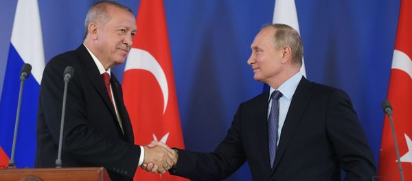 Президент РФ В. Путин и президент Турции Р. Т. Эрдоган посетили авиасалон МАКС 2019 - Sputnik Արմենիա