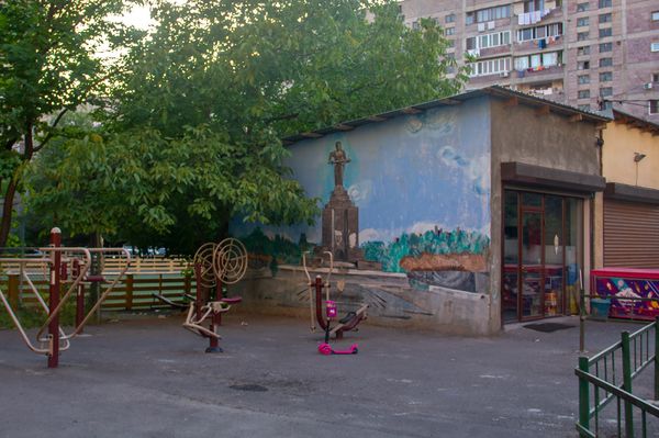 «Երեխաներն արվեստն ավելի լավ են զգում». Երևանի շենքերը նկարազարդողների հետաքրքիր պատմությունները - Sputnik Արմենիա