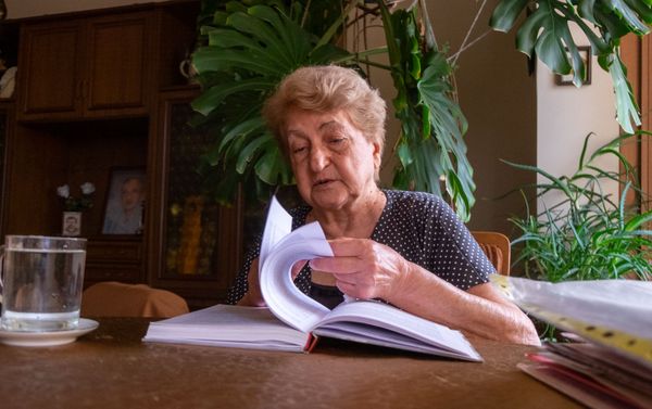 Бывший директор школы им Чехова Александрян Мери Аршавировна Бывший директор школы им Чехова Александрян Мери Аршавировна - Sputnik Армения
