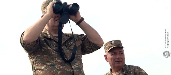 Начальник Генштаба ВС Армении Артак Давтян на юго-восточной границе (2 сентября 2019). Армения - Sputnik Армения