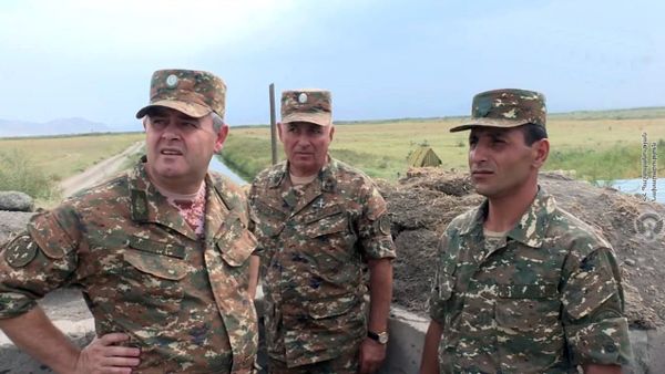 Начальник Генштаба ВС Армении Артак Давтян на юго-восточной границе (2 сентября 2019). Армения - Sputnik Армения
