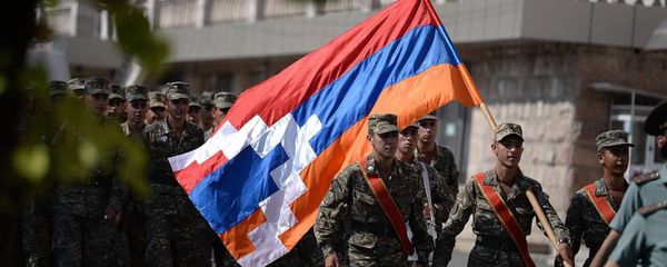 Военнослужащие Карабаха на праздничных мероприятиях Дня независимости (2 сентября 2019). Степанакерт - Sputnik Армения