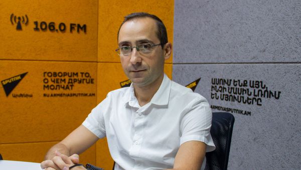 Մութ անկյուն - Էդուարդ Իսրաելյան - Sputnik Արմենիա