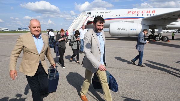 Участники договоренности об освобождении между Россией и Украиной прилетели в Москву Участники договоренности об освобождении между Россией и Украиной прилетели в Москву - Sputnik Армения