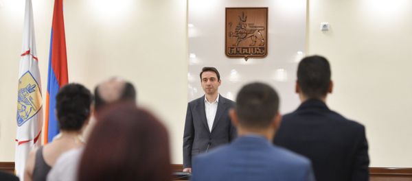 Мэр Еревана Айк Марутян на заседании Совета старейшин (10 сентября 2019). Еревaн - Sputnik Արմենիա