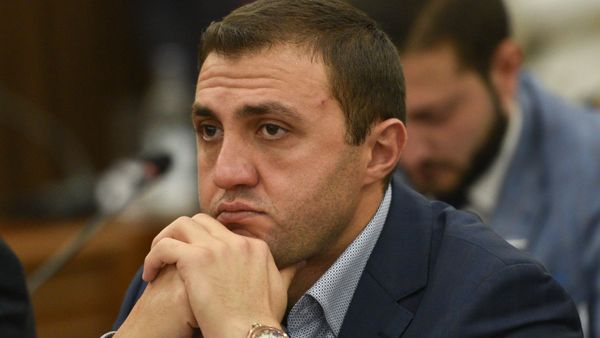 Арман Антонян на заседании Совета старейшин (10 сентября 2019). Еревaн - Sputnik Արմենիա