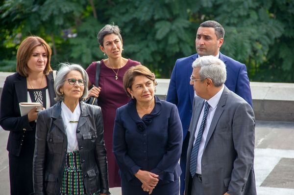 Արևելյան հեքիաթներ՝ հայկական ոճով․ ինչով է Երևանում հիացել Քուվեյթի շեյխի կինը - Sputnik Արմենիա