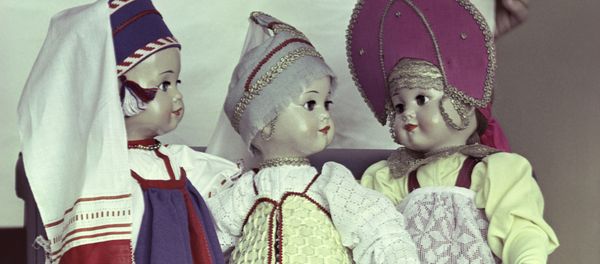 Куклы в национальных костюмах - Sputnik Армения