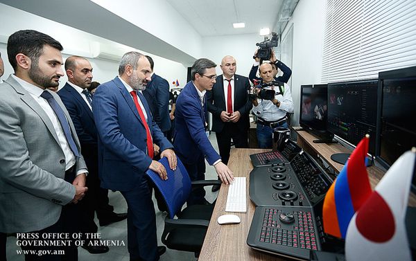 Նիկոլ Փաշինյանը Հանրային հեռուստաընկերությունում - Sputnik Արմենիա