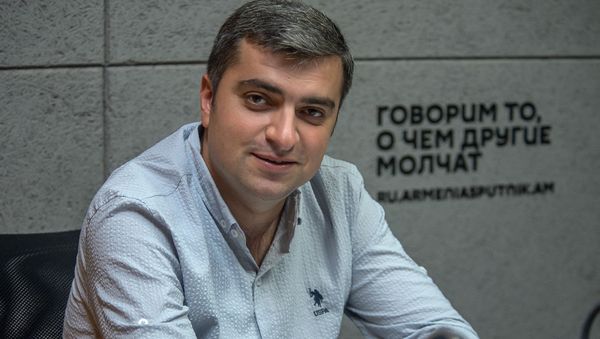 Эдуард Априян - Sputnik Արմենիա