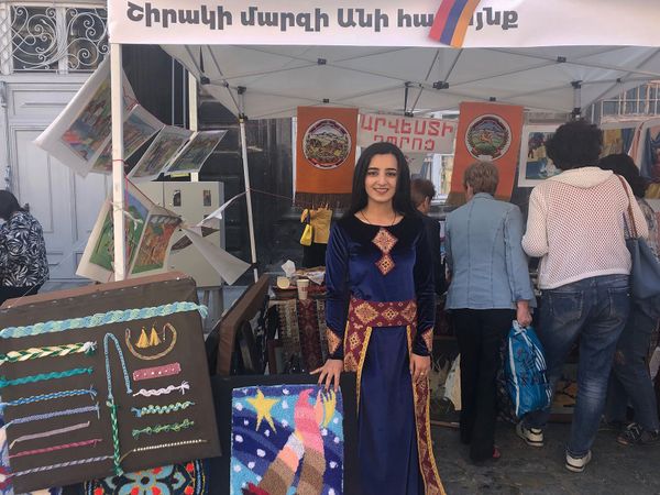 «Ծո՛, ինչղ լավ է, հբը օր կսեինք` աշխարհի կենտրոնը Գյումրին է». տոնական հայրաքաղաքը - Sputnik Արմենիա
