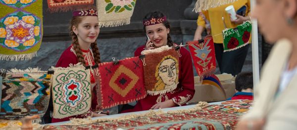 Праздничные гулянья в День Независимости Армении (21 сентября 2019). Гюмри Праздничные гулянья в День Независимости Армении (21 сентября 2019). Гюмри - Sputnik Армения