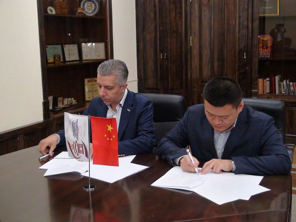 Գյումրին հետաքրքրում է չինացիներին․ Շիրակի մթերքների արտահանումից մինչև ուղիղ չվերթեր - Sputnik Արմենիա