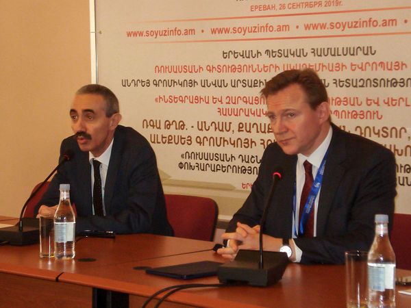 Опыт сотрудничества Армении с ЕС играет важную роль, это история успеха — Алексей Громыко Опыт сотрудничества Армении с ЕС играет важную роль, это история успеха — Алексей Громыко - Sputnik Армения