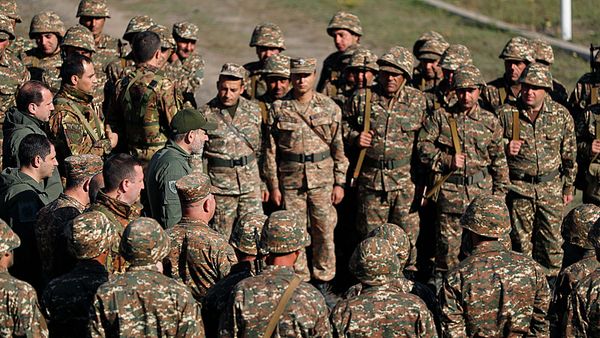 Премьер-министр Никол Пашинян посетил военные учения (28 сентября 2019). Армения - Sputnik Армения