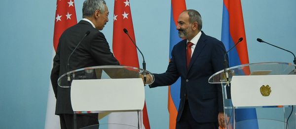 Премьер-министр Армении Никол Пашинян и премьер Сингапура Ли Сянлун - Sputnik Արմենիա