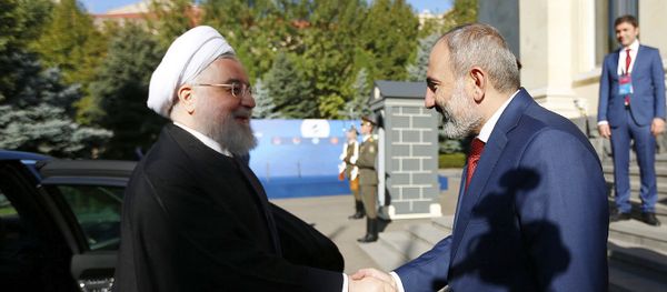 Премьер-министр Никол Пашинян встретился с Президентом Исламской Республики Иран Хасаном Роухани (1 октября 2019) Еревaн Премьер-министр Никол Пашинян встретился с Президентом Исламской Республики Иран Хасаном Роухани (1 октября 2019) Еревaн - Sputnik Армения