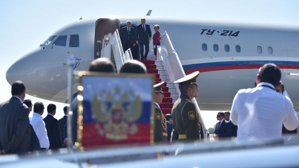 Самолет президента России Владимира Путина в аэропорту Звартноц (1 октября 2019). Еревaн - Sputnik Армения
