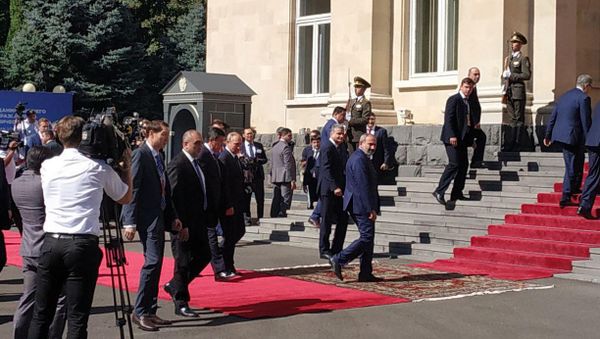 Грузинский журналист задал вопрос Владимиру Путину (1 октября 2019). Еревaн - Sputnik Արմենիա